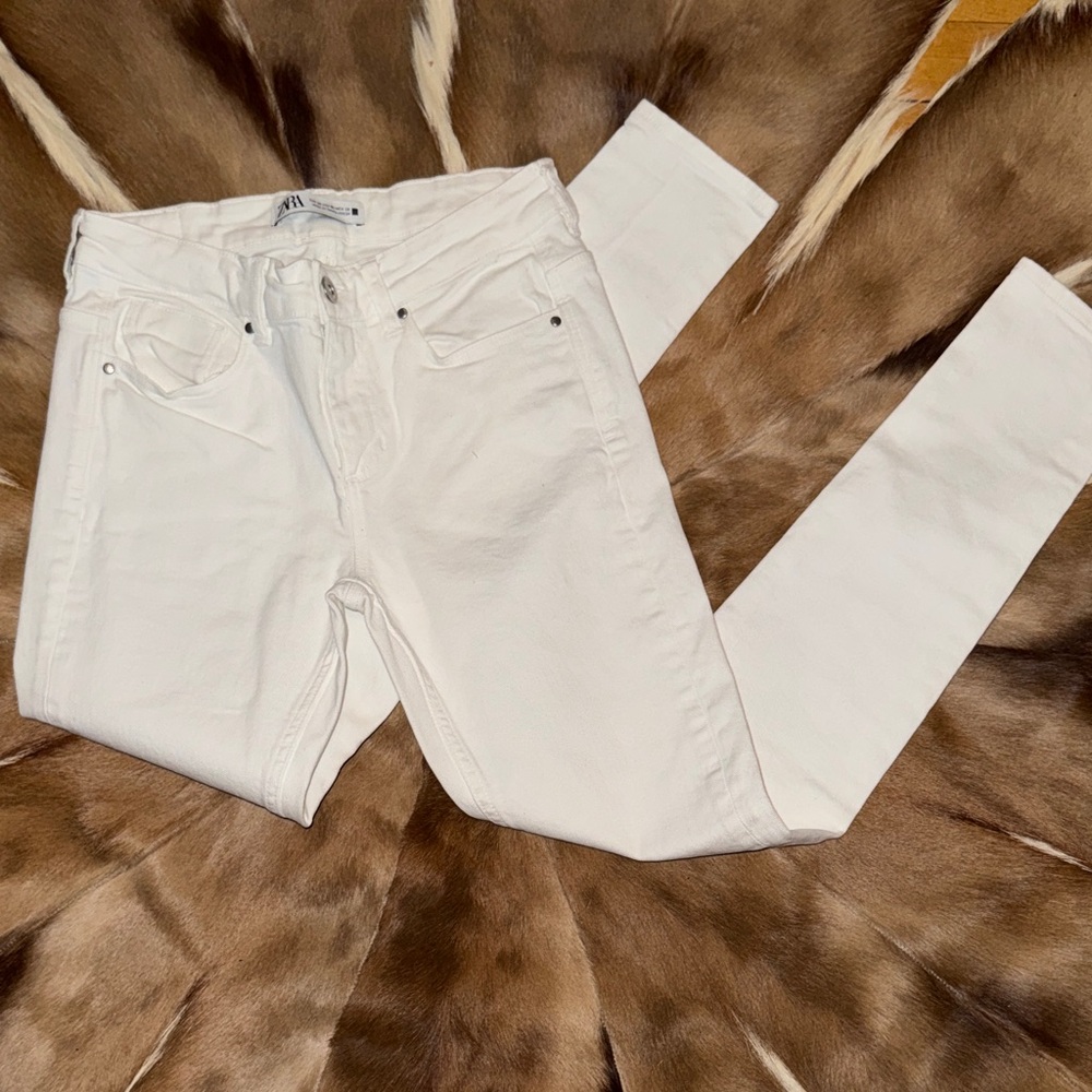 White Skinny Jeans